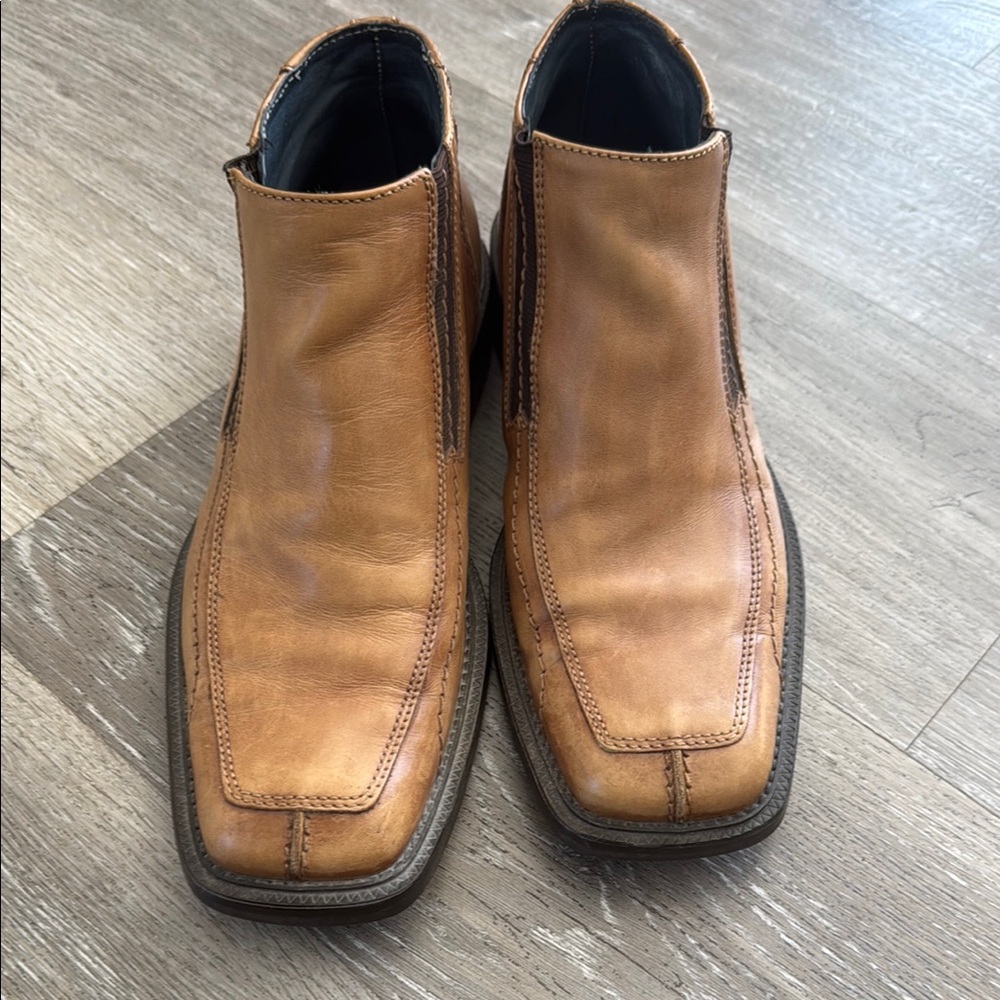 Kenneth Cole Tan Leather Ankle Boots Slip-On Style
